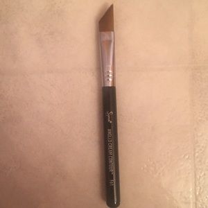 Sigma F61 Angled Cream Contour Makeup Brush
